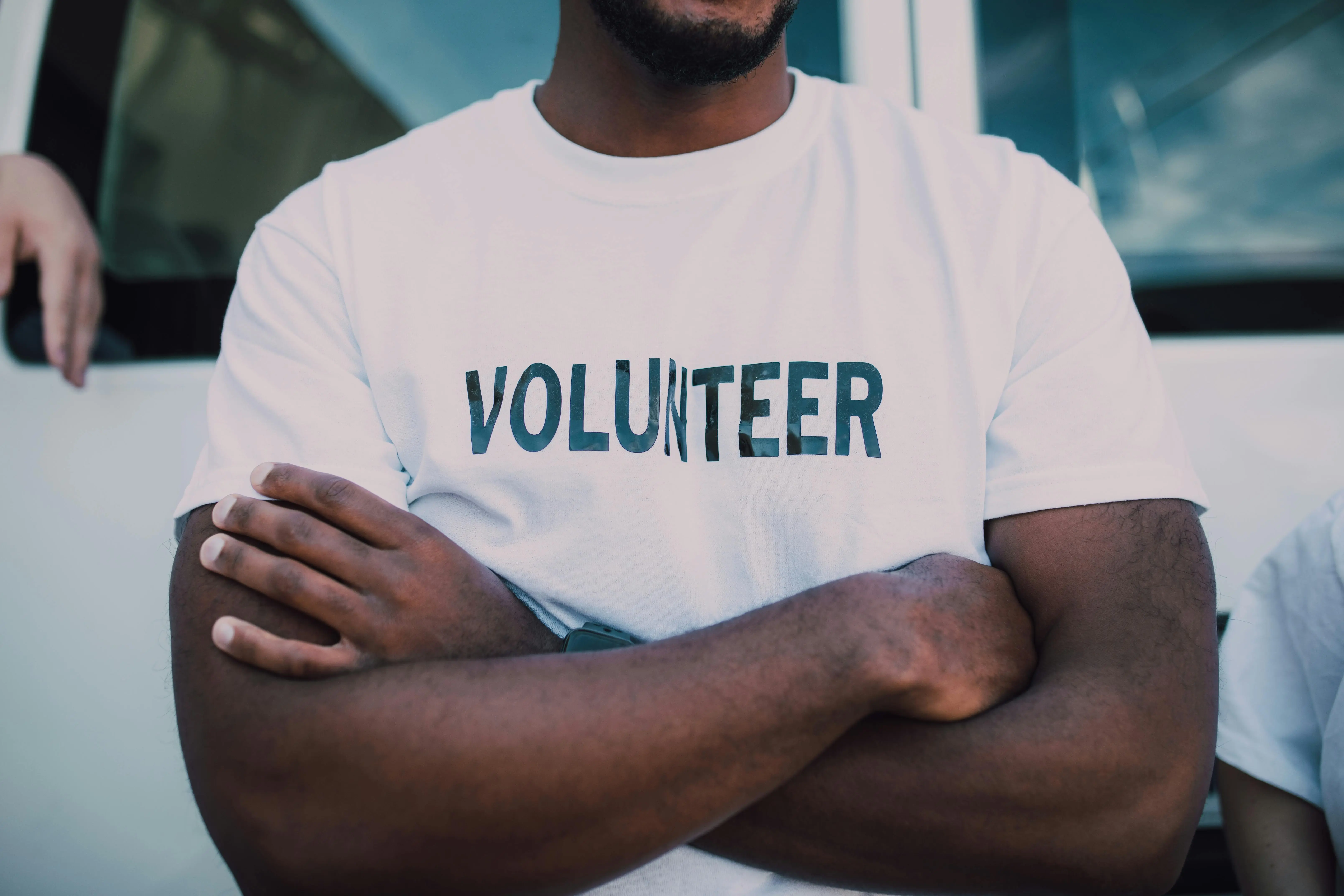 Volunteers working together